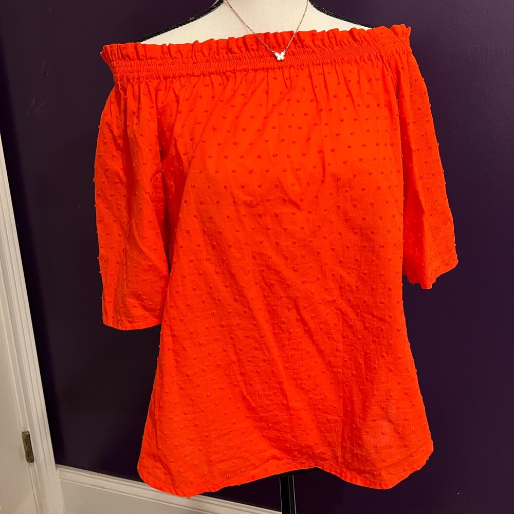 H&M Reddish/orange off-the-shoulder top.
